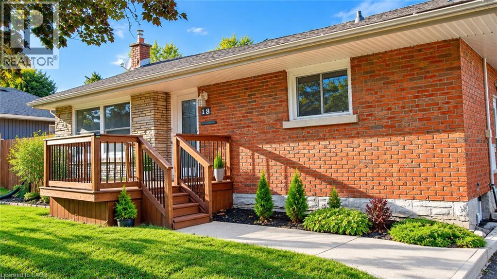 18 CLEARVIEW Drive