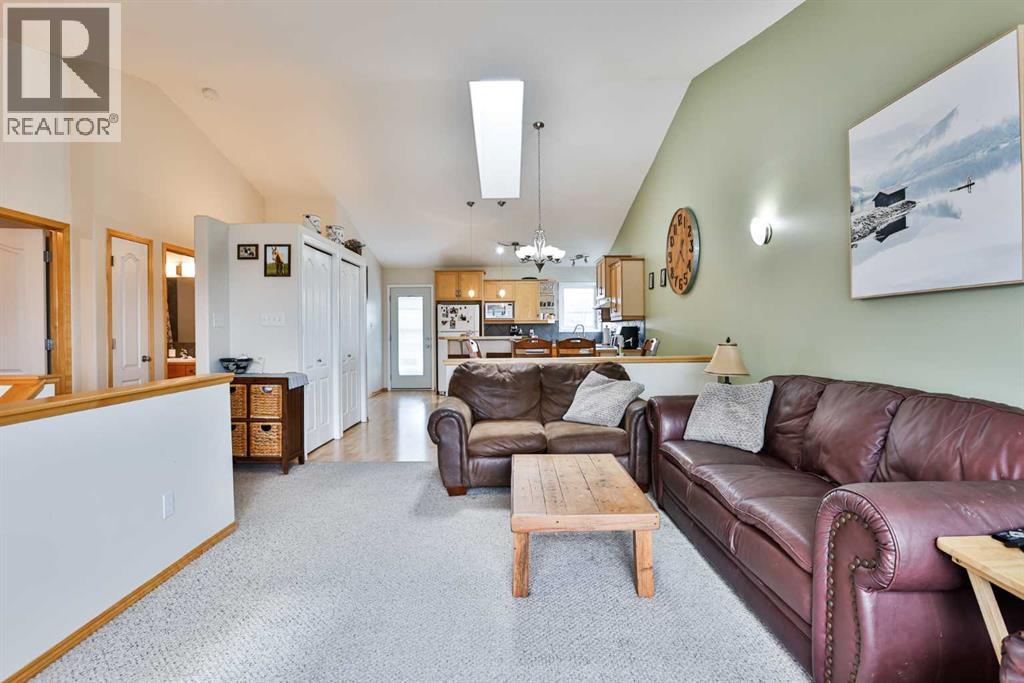 709 Blackfoot Terrace W