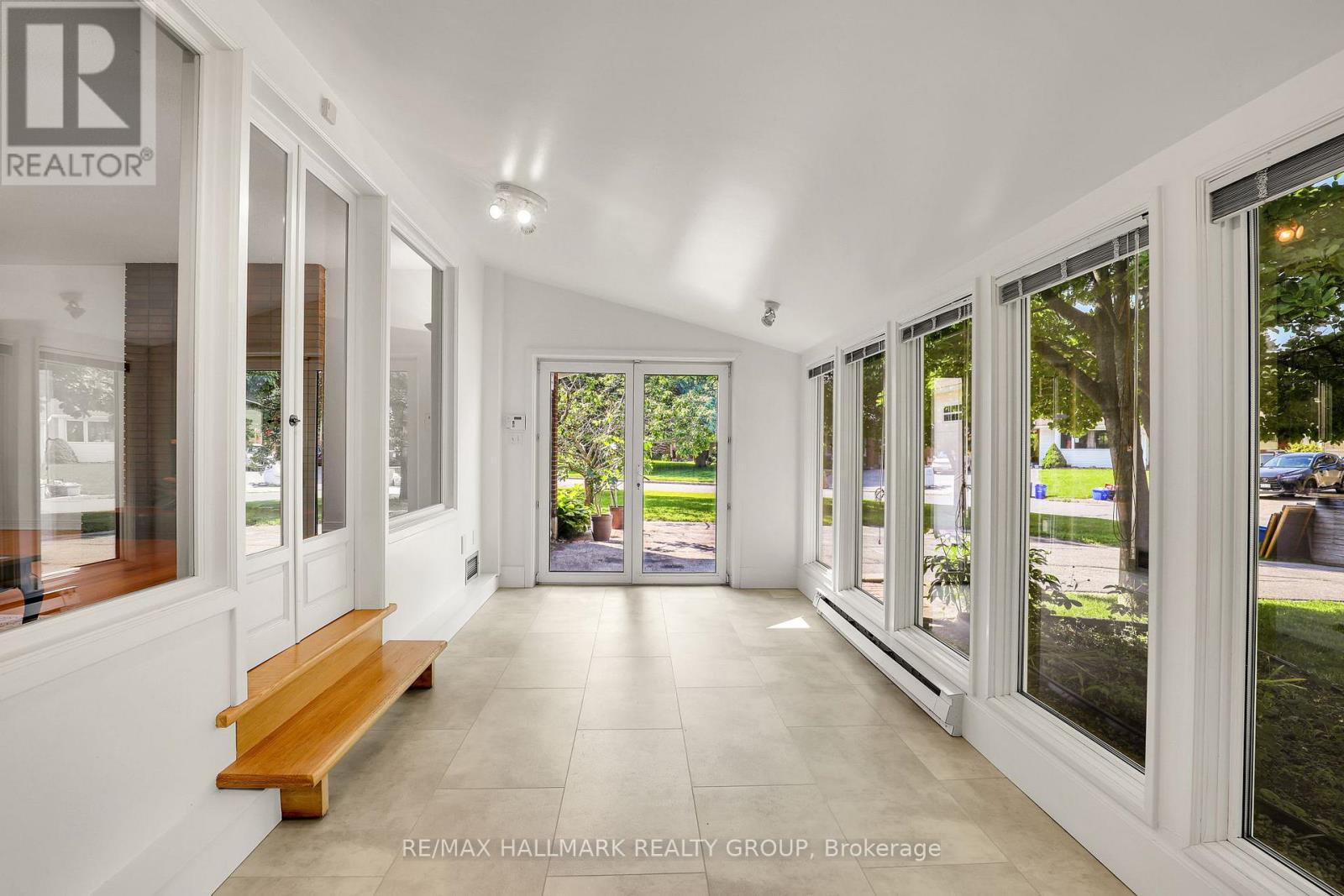 37 LYALL STREET