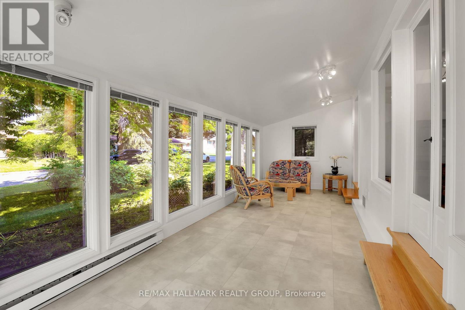 37 LYALL STREET