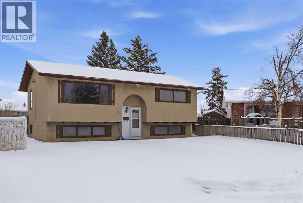 32 Fonda Mews SE
