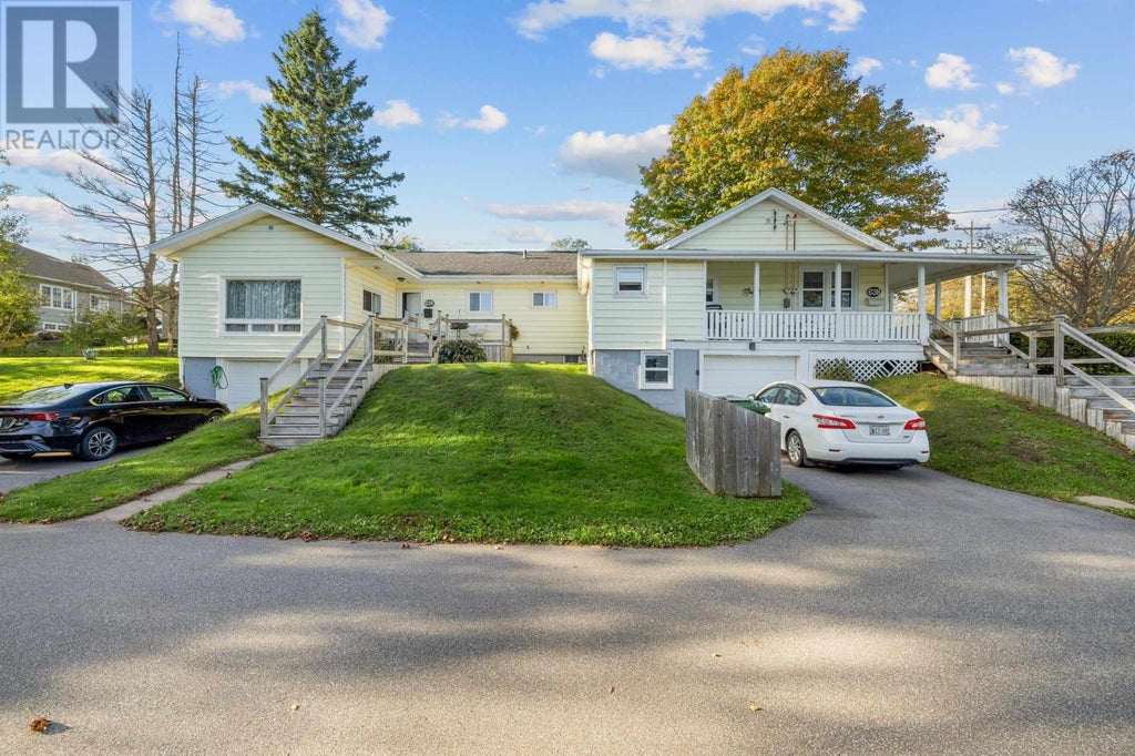 63A&B BRACKLEY POINT ROAD, CHARLOTTETOWN, PE C1A 6Y3 - Image 2579546540.jpeg?d=l