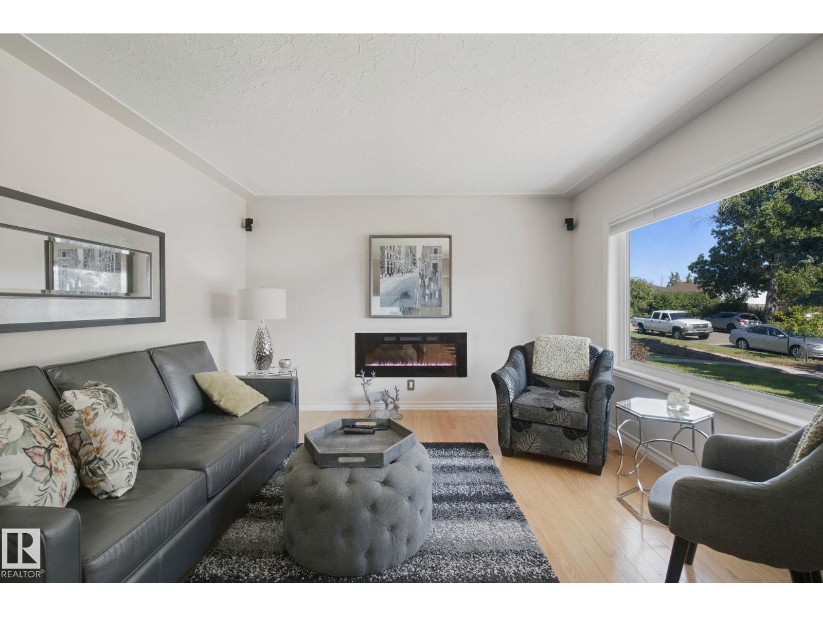 12916 63 ST NW