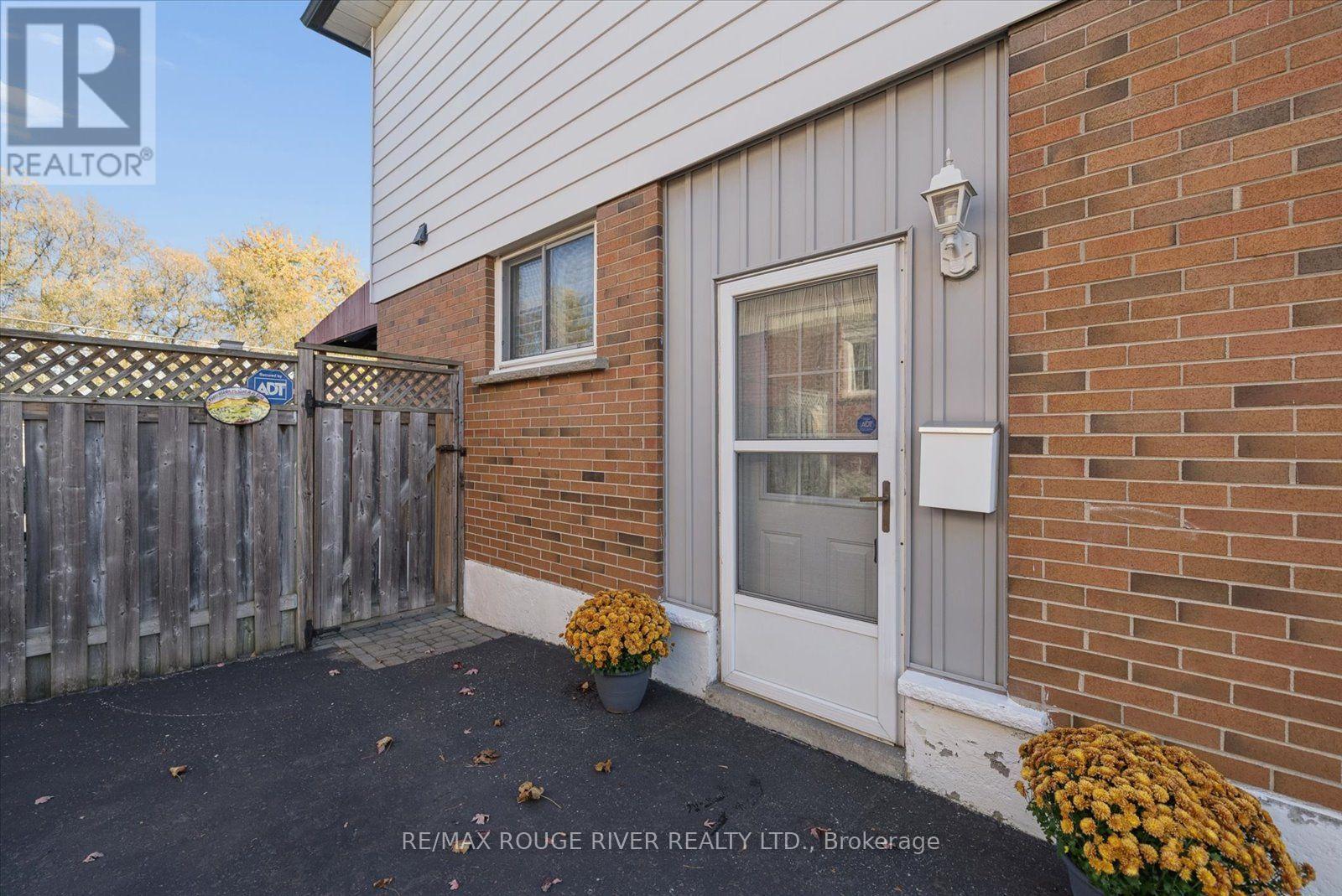 297 DURHAM COURT