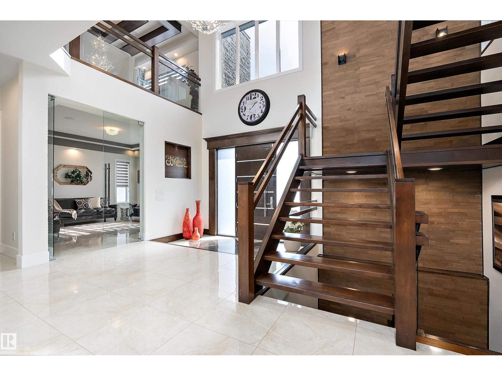 3644 WESTCLIFF WY SW