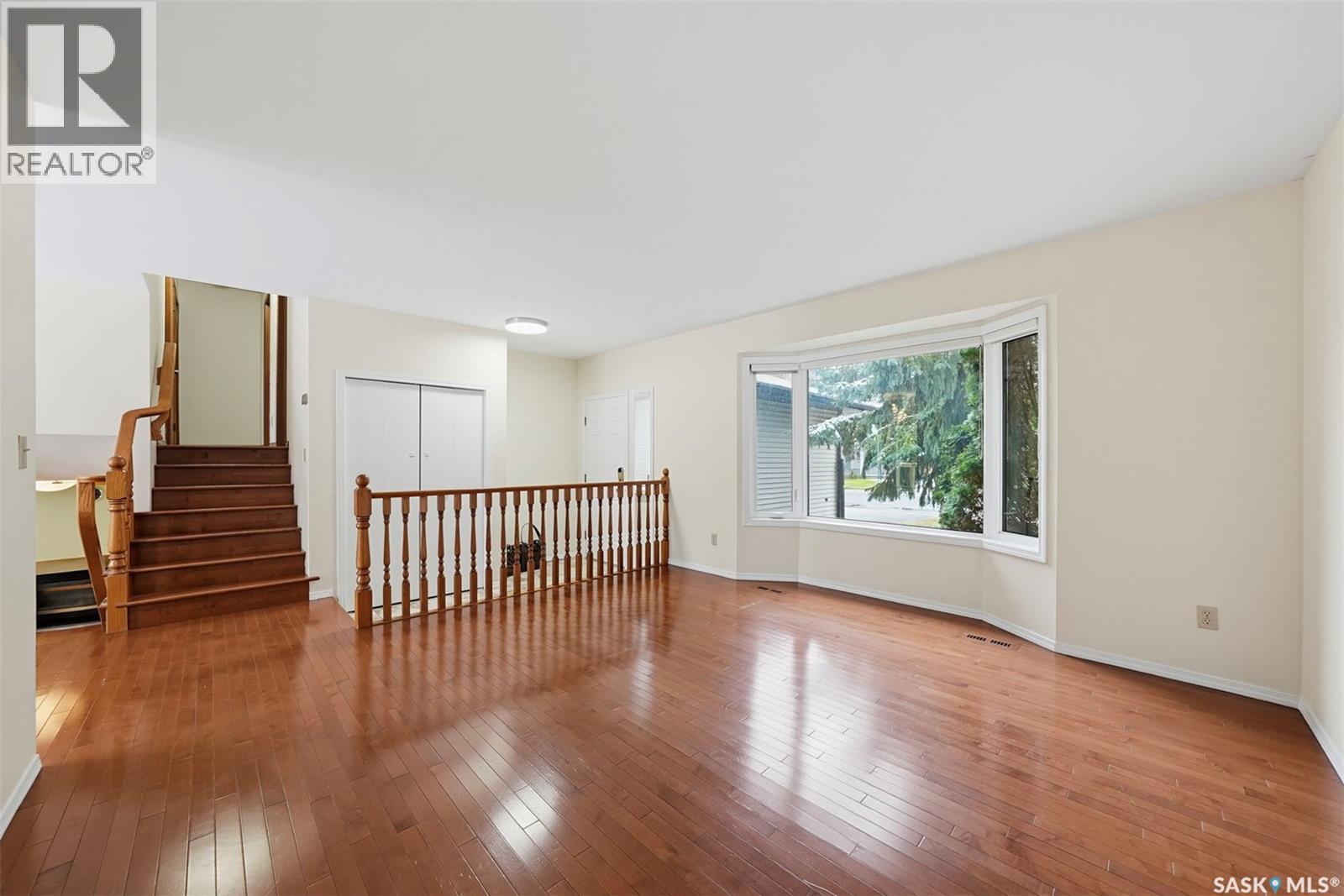 106 Brunst CRESCENT
