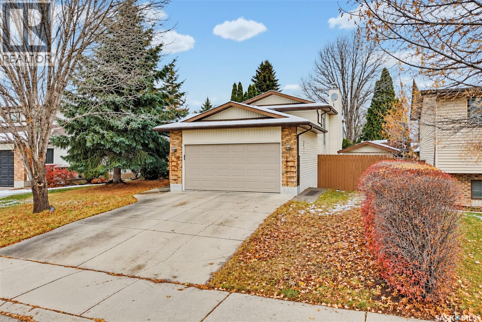 106 Brunst CRESCENT