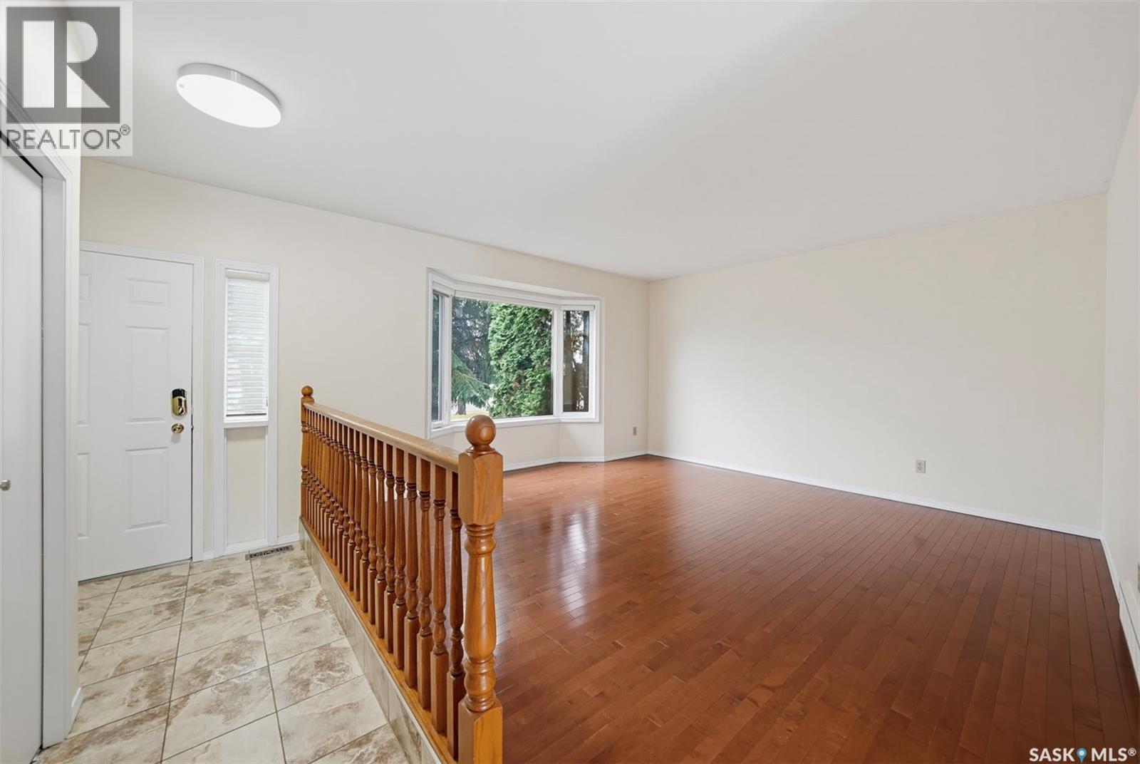 106 Brunst CRESCENT