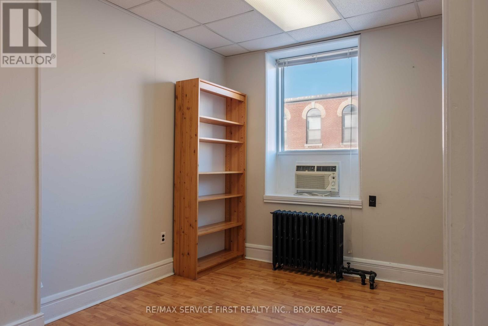 UNIT #3 - 159 WELLINGTON STREET