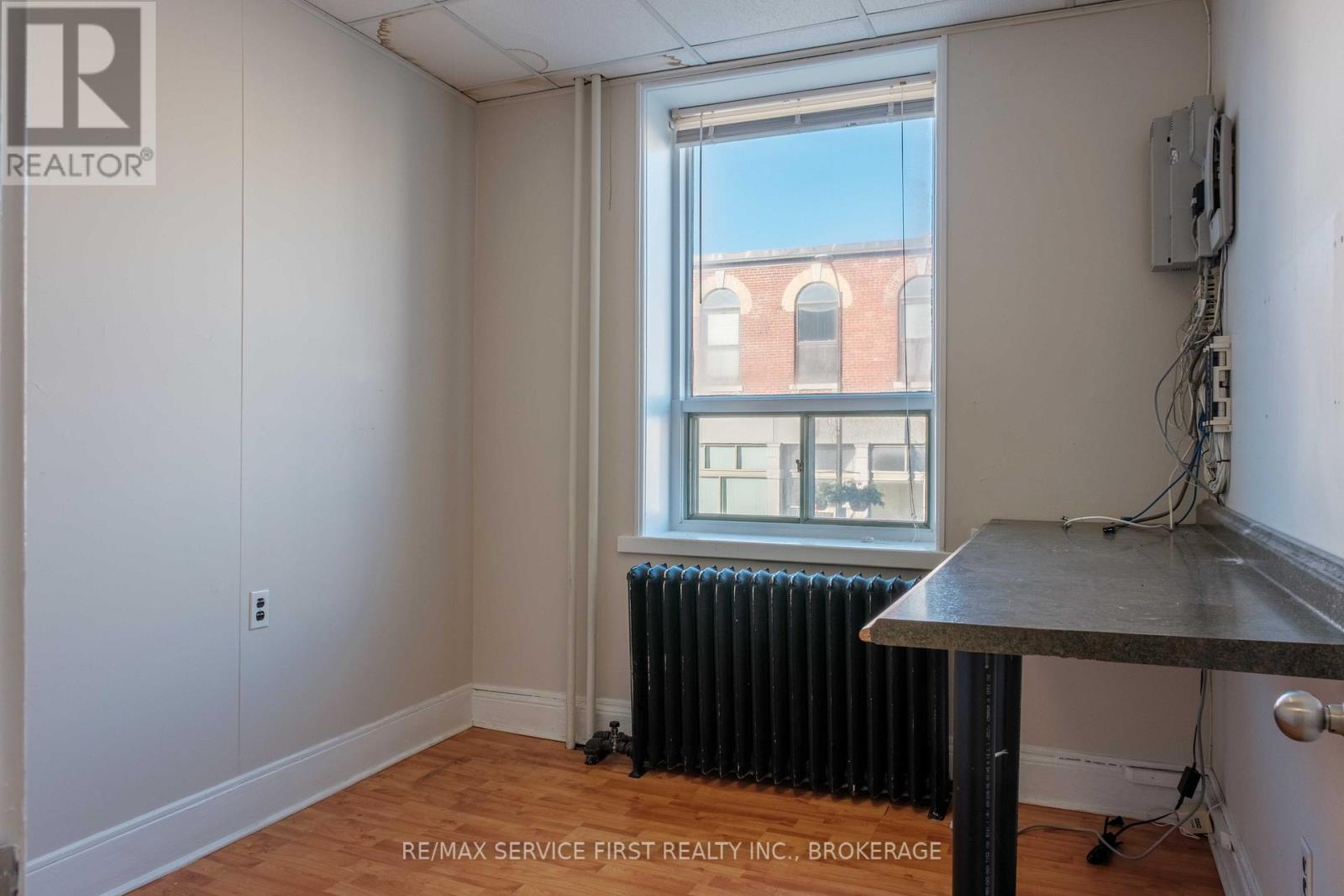 UNIT #3 - 159 WELLINGTON STREET