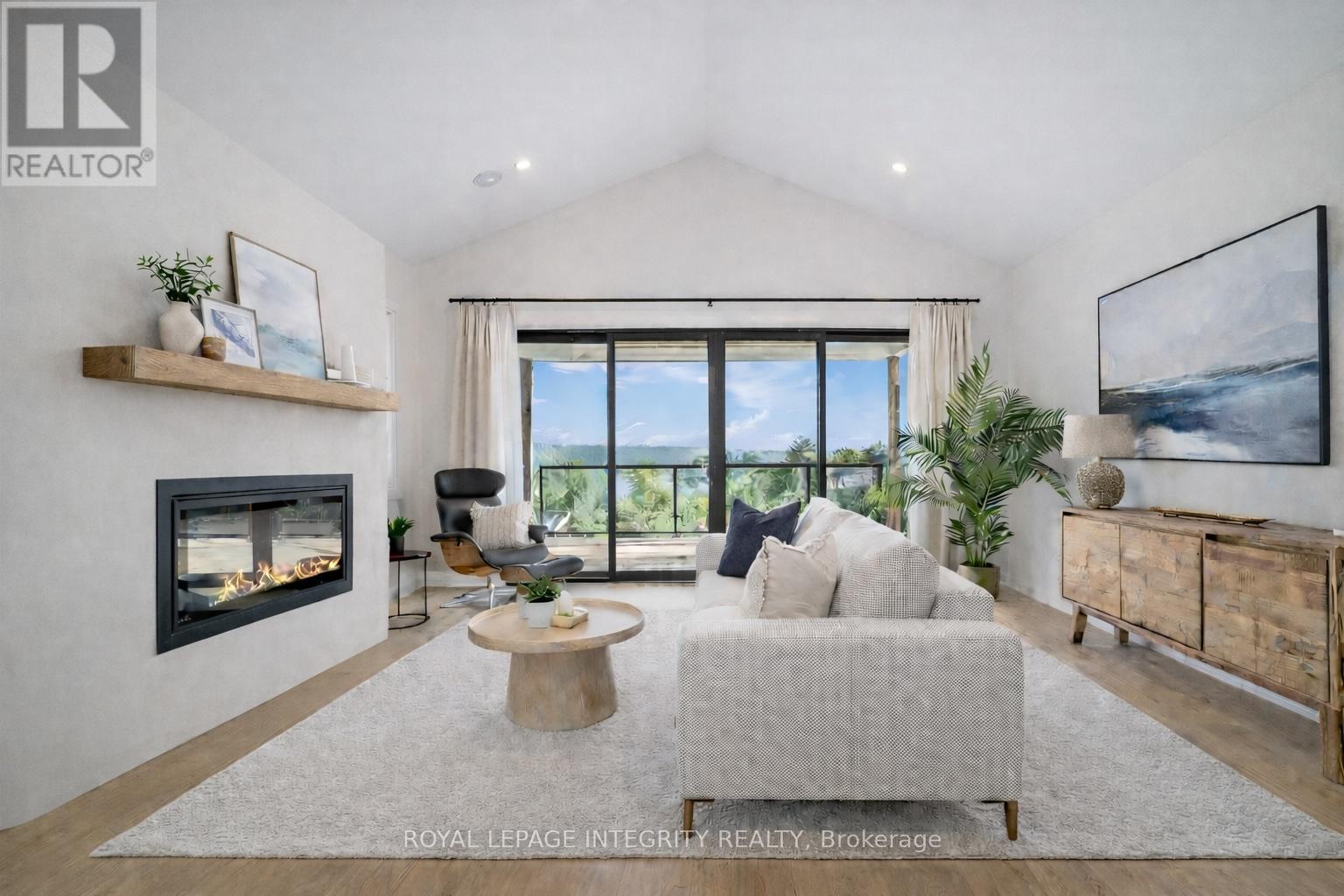 31 WHITTLERS COVE LANE