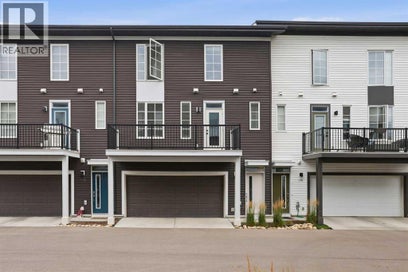 174 Walgrove Common SE Calgary AB T2X 4C2