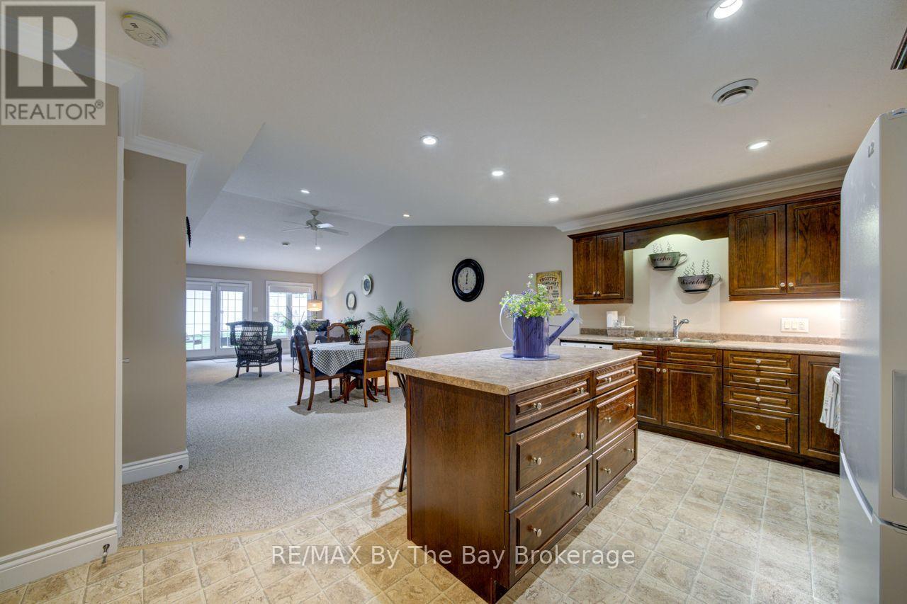 15 MEADOW LANE