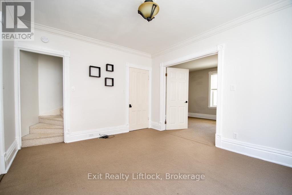 849 WATER STREET - Photo 4
