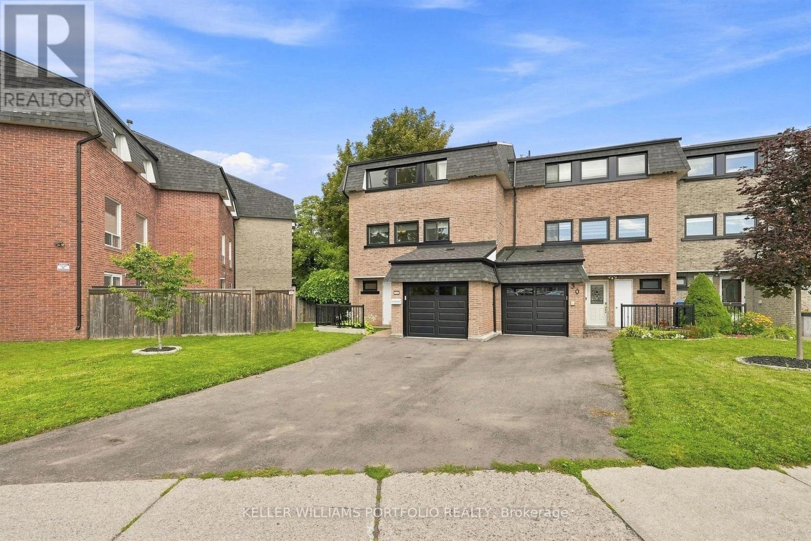32 HENDERSON DRIVE
