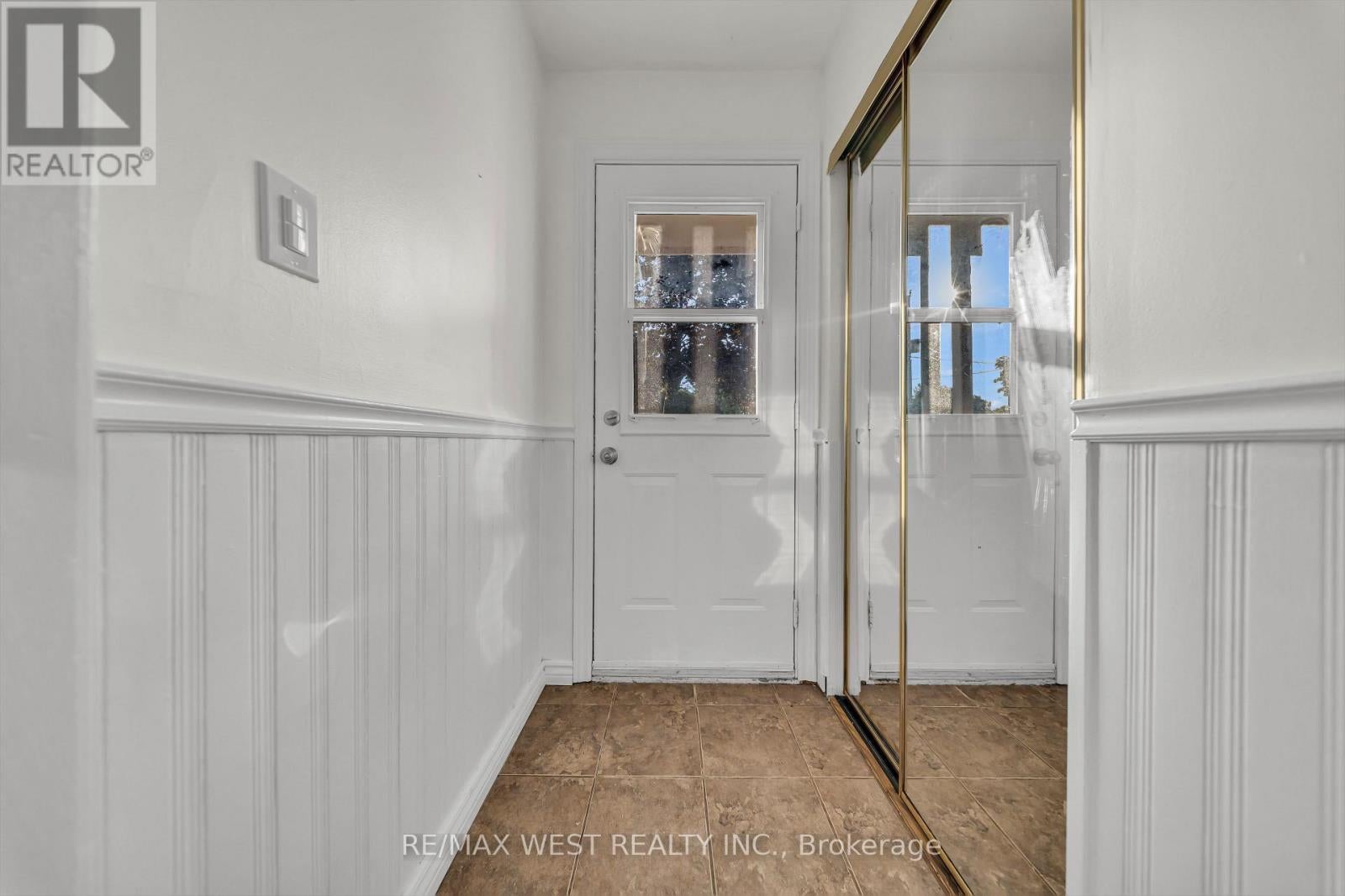 28 DONLEY STREET