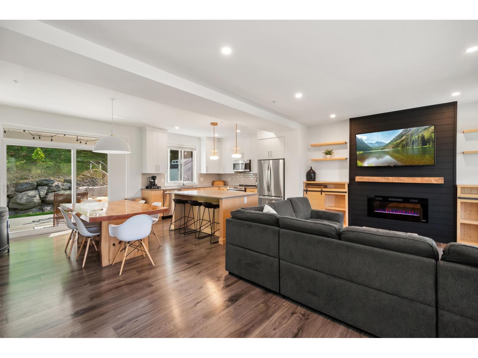 1 6262 REXFORD DRIVE, Promontory