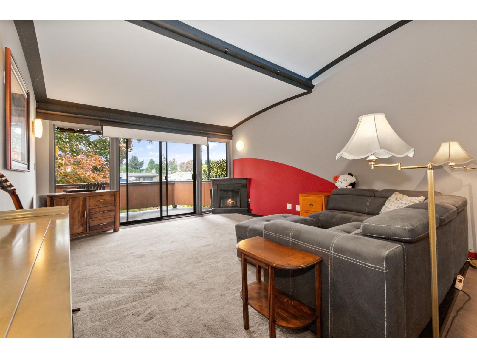 213 46210 CHILLIWACK CENTRAL ROAD, Chilliwack Proper South