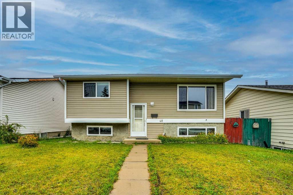 48 Falton Rise NE