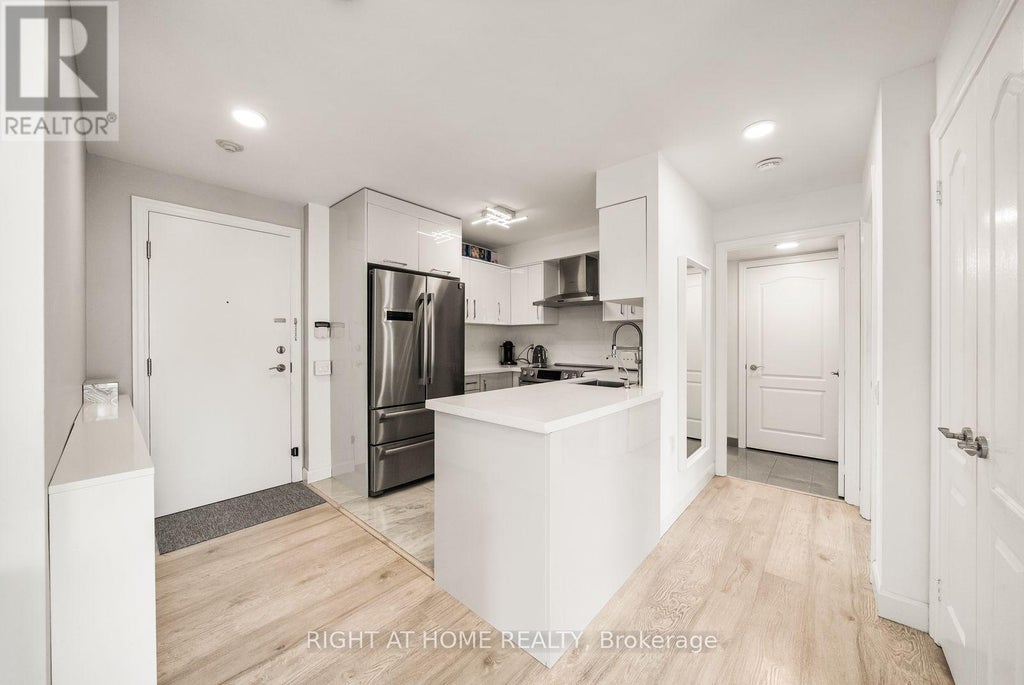 901 - 21 HILLCREST AVENUE, TORONTO (WILLOWDALE EAST), ON M2N 7K2 - Image 1020402657.jpeg?d=l