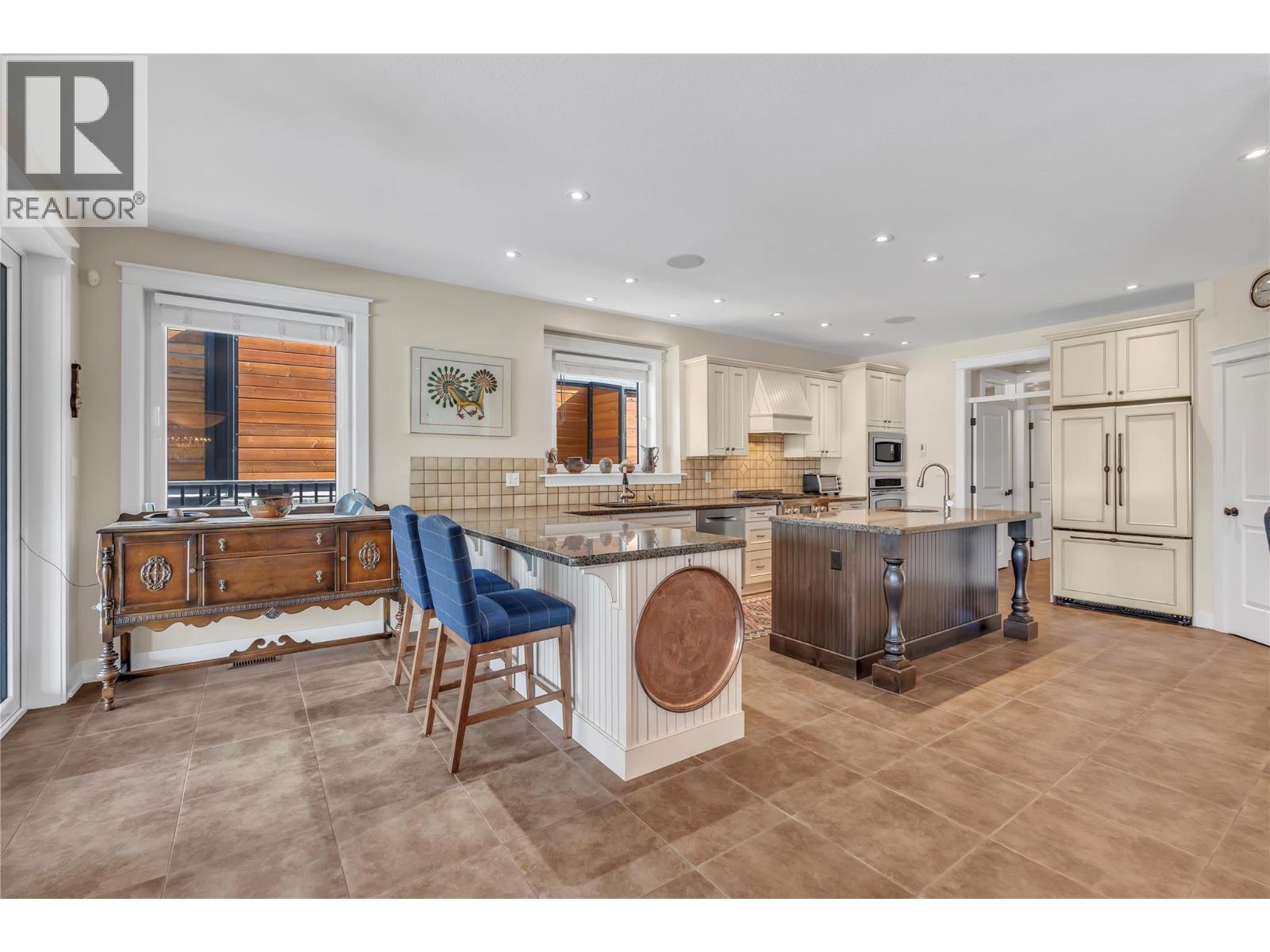 112 Penrose Court Unit# 4