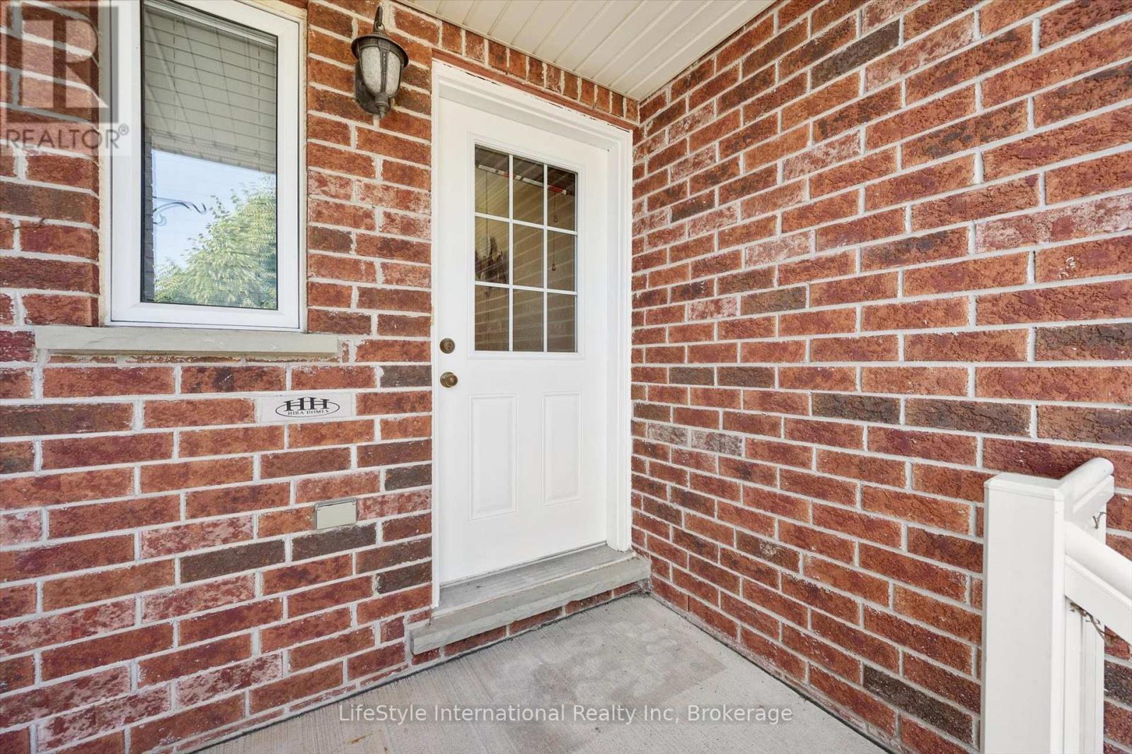47 HASLER CRESCENT