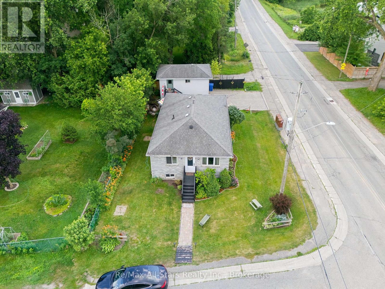 1 MAPLE GROVE STREET