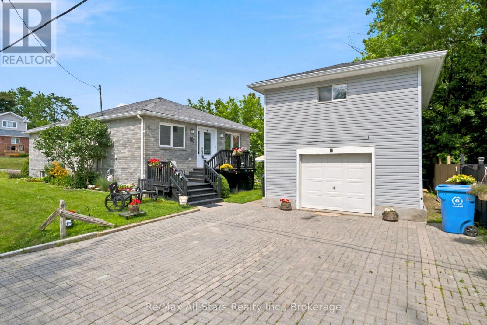 1 MAPLE GROVE STREET