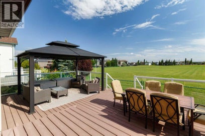 49 Everhollow Avenue SW Calgary AB T2Y 0A9
