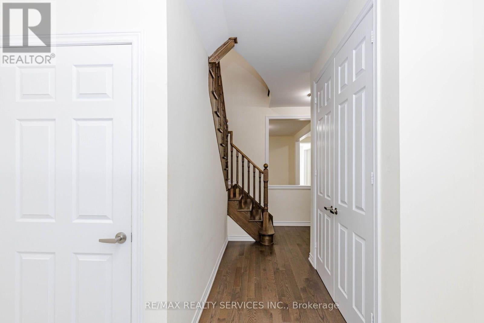 37 ROYAL FERN CRESCENT