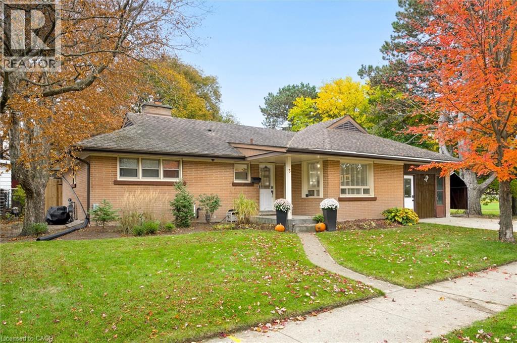 3 OAKWOOD AVENUE, KITCHENER, ON N2H 6G7 - Image 54655758.jpeg?d=l