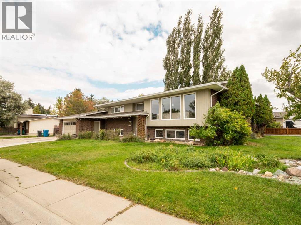 46 Laval Court W