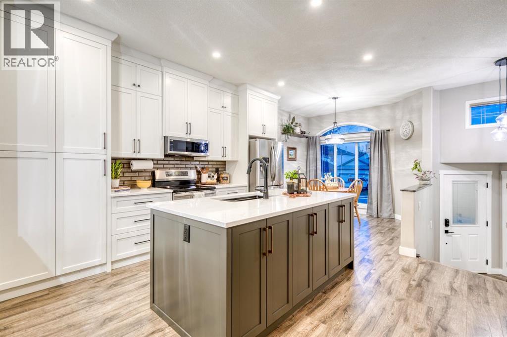 119 Stonegate Crescent NW