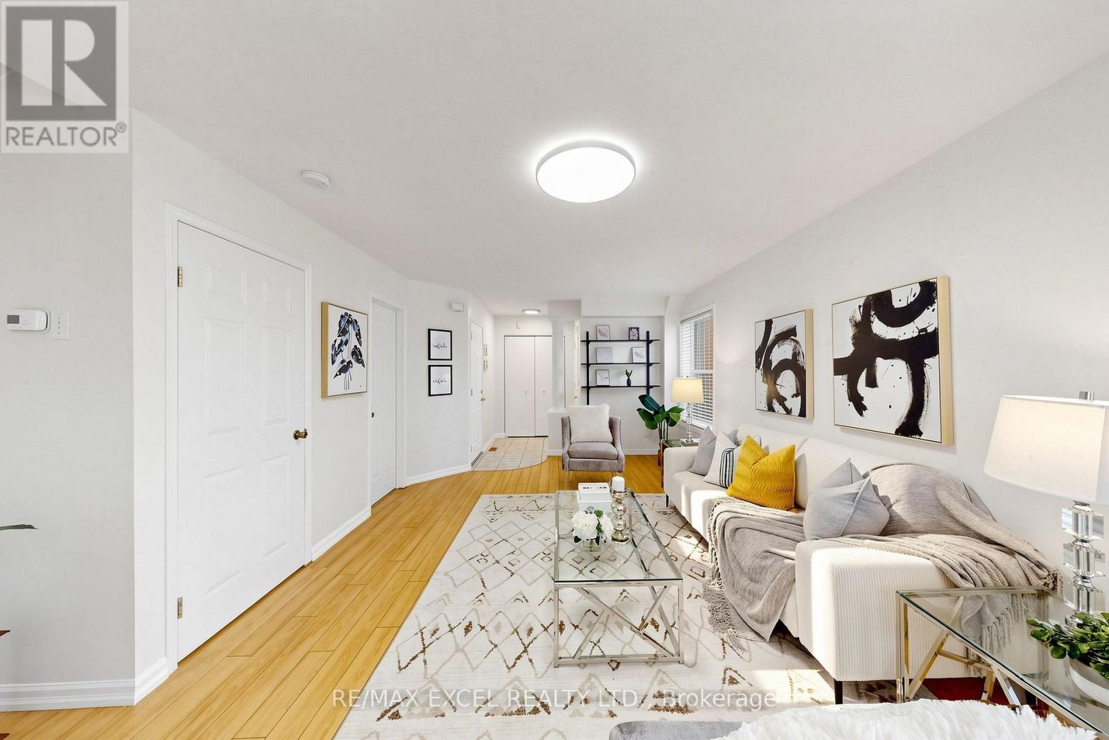 548 MARINER DRIVE