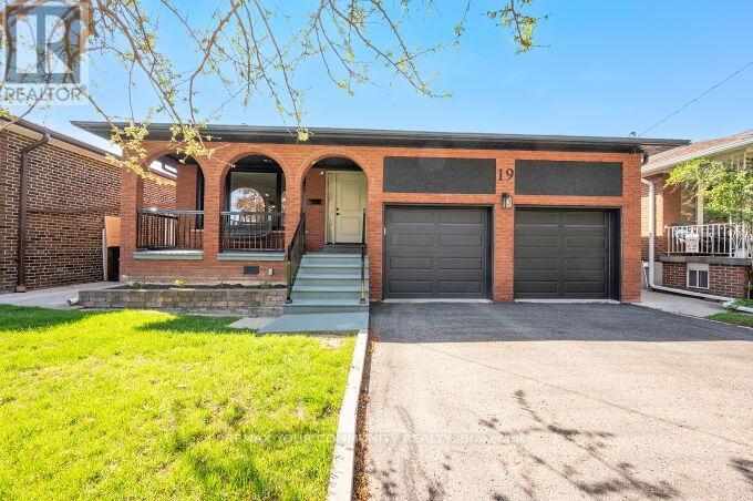 19 HAMER BOULEVARD