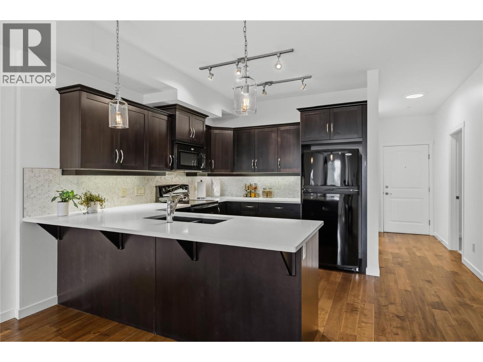 3735 Casorso Road Unit# 110