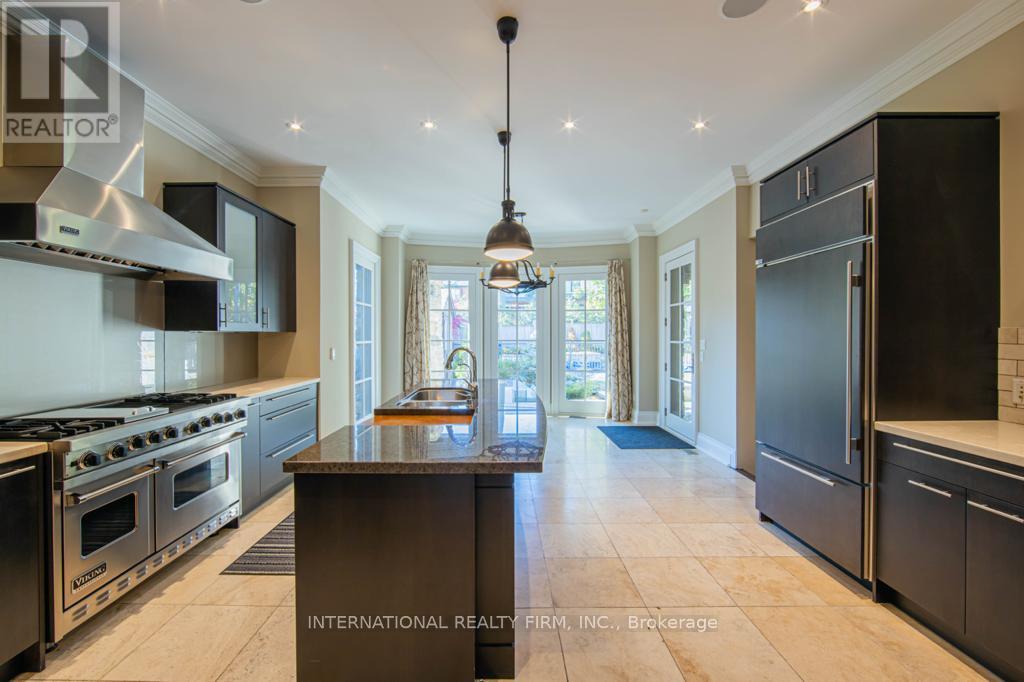 76 DE VERE GARDENS
