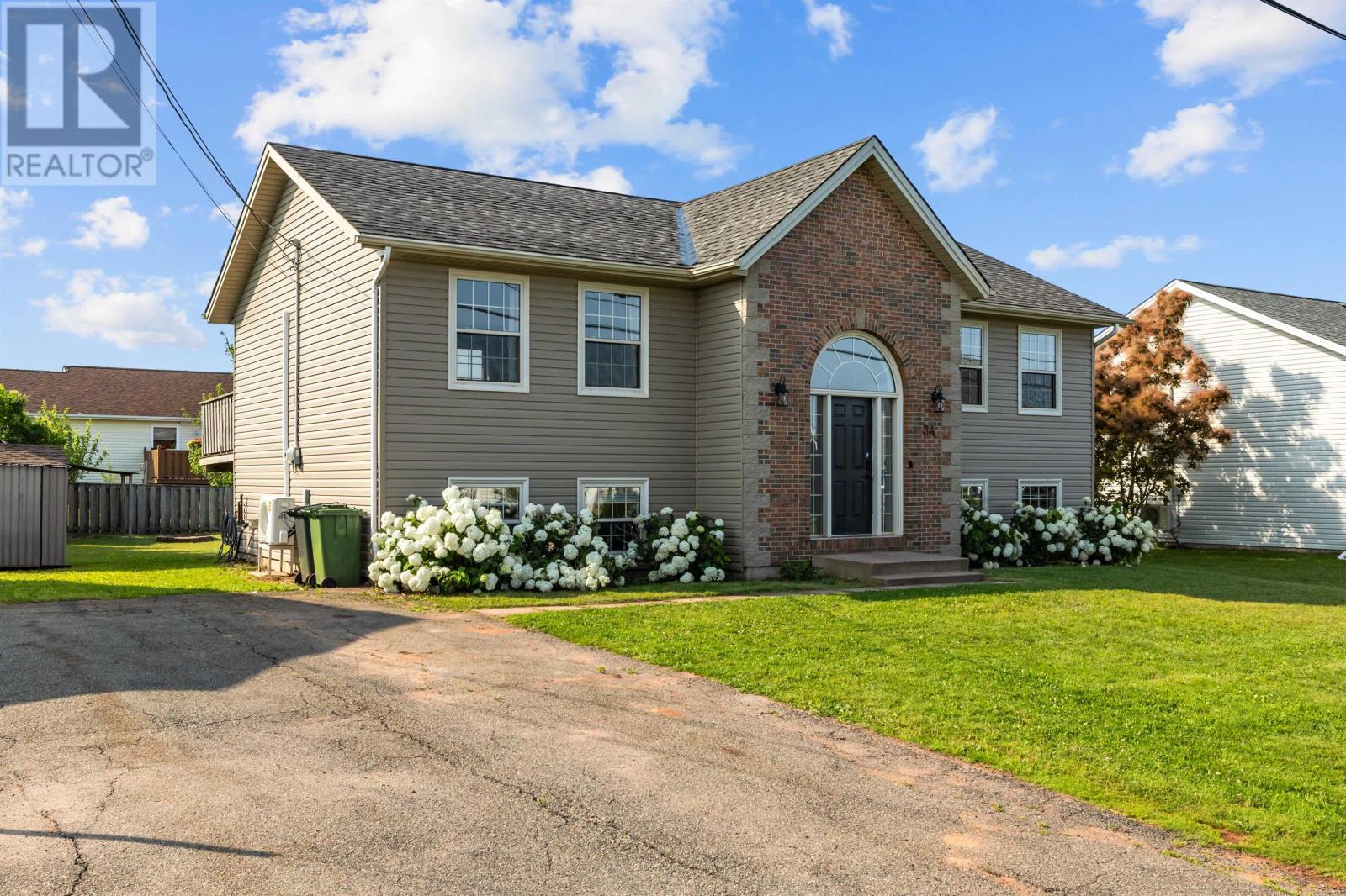 34 SANDLEWOOD Street - Photo 2