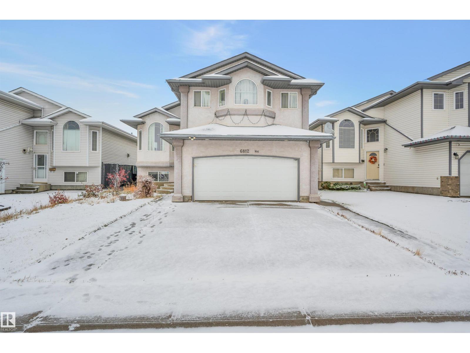 6812 166 AV NW