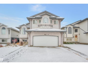 6812 166 AV NW Edmonton AB T5Z 3T2