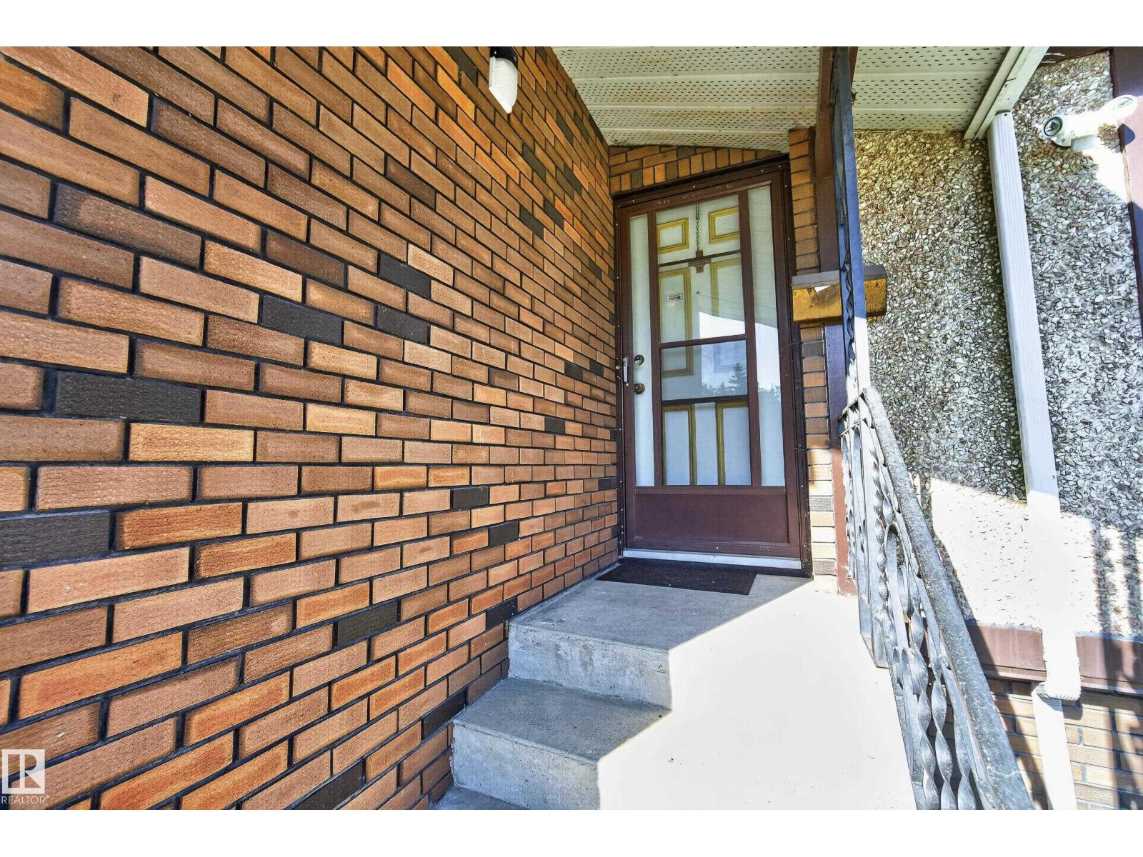 1908 62 ST NW