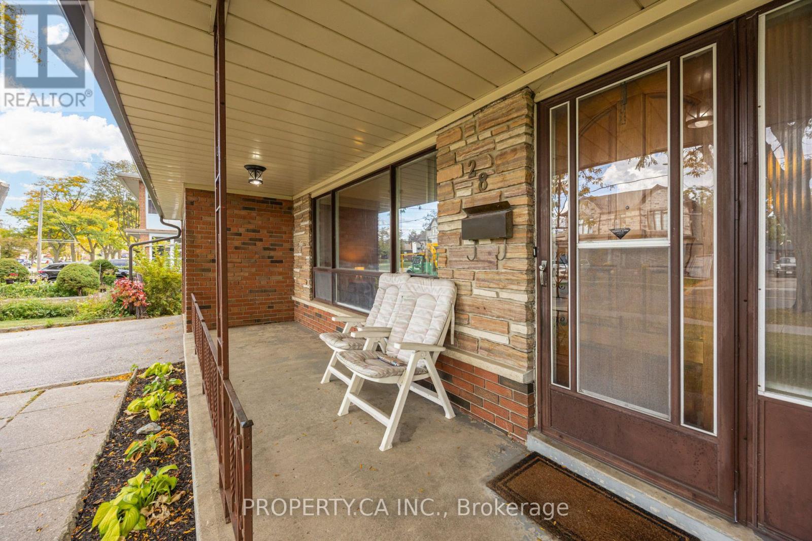 28 BLUE SPRINGS ROAD