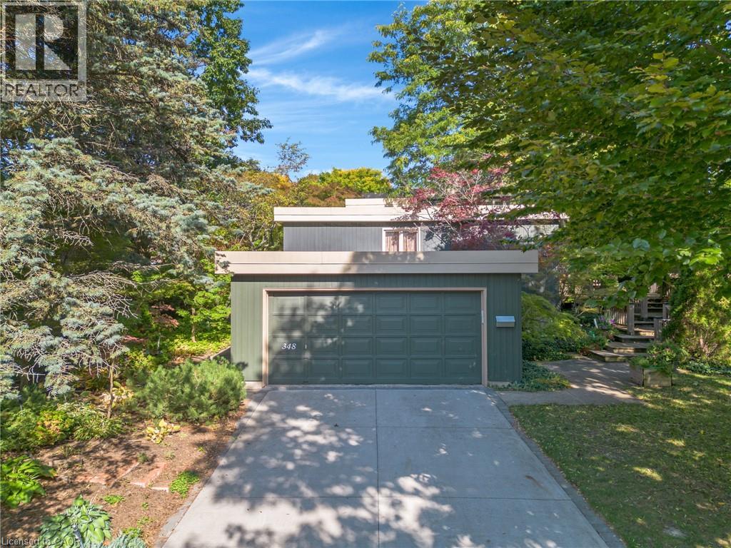 348 BROWNING Place