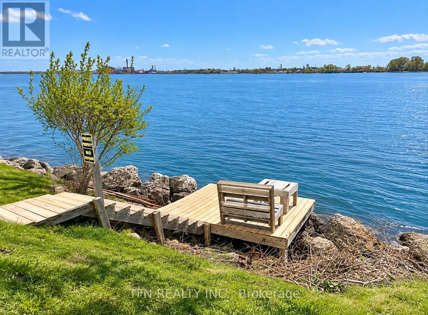 1301 NIAGARA RIVER PARKWAY