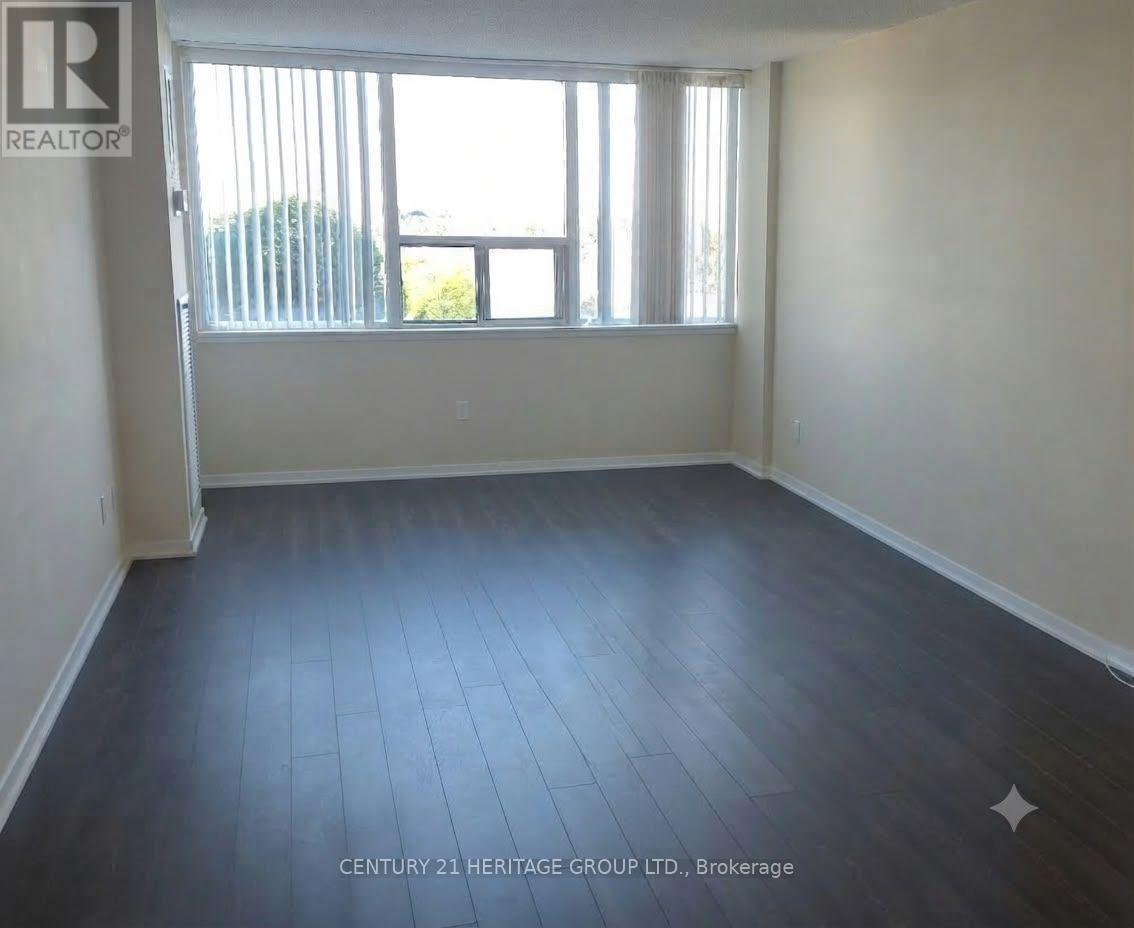 606 - 45 SILVER SPRING BOULEVARD