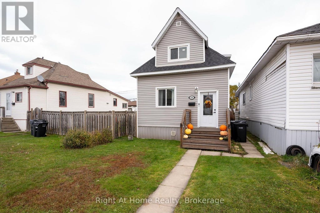 828 MCINTOSH STREET, THUNDER BAY (EAST END), ON P7C 3A6 - Image 1399884608.jpeg?d=l