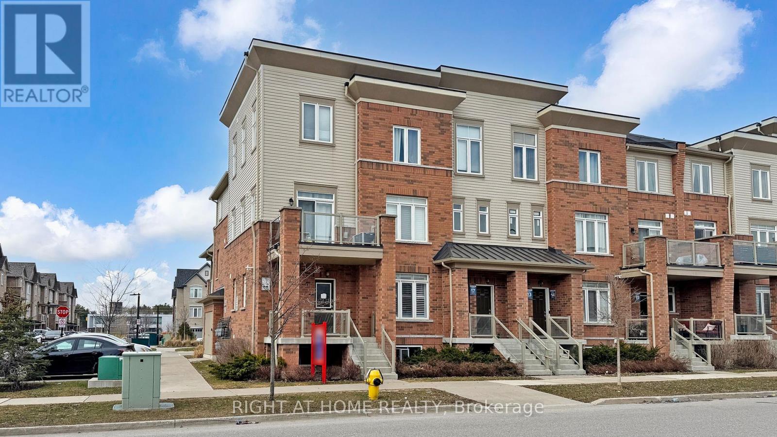 16 - 2710 WILLIAM JACKSON DRIVE E