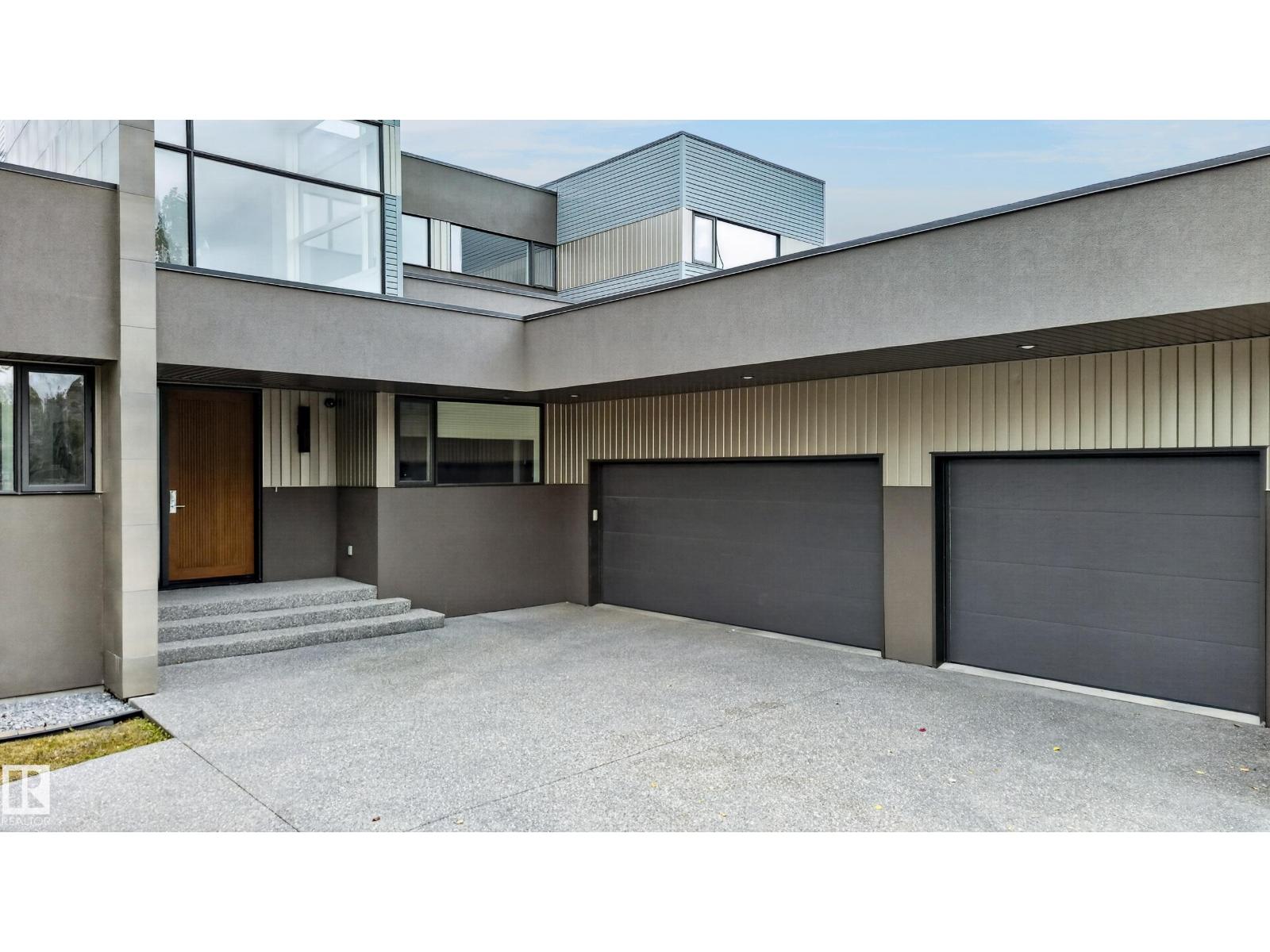 1415 WOODWARD CR NW