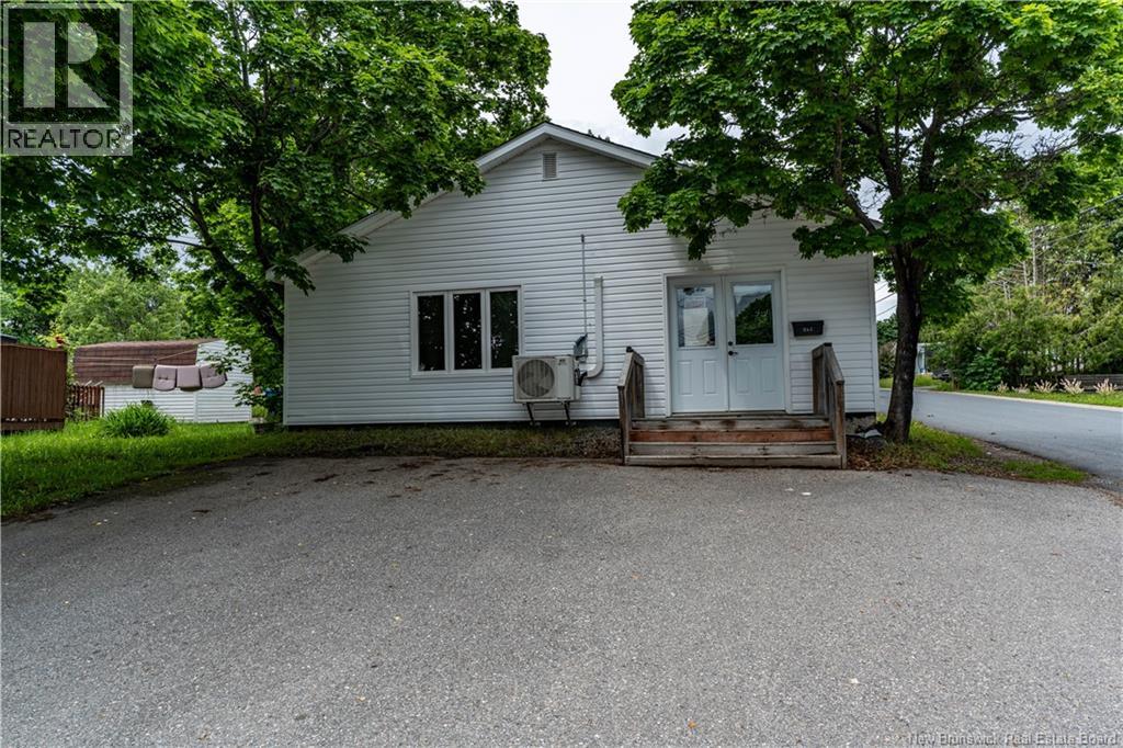 563 Old King George Hwy - Photo 2