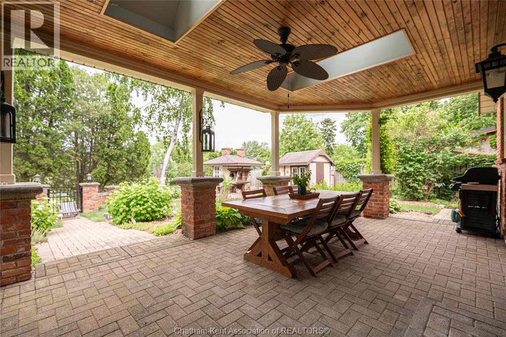 11 ALGONQUIAN DRIVE